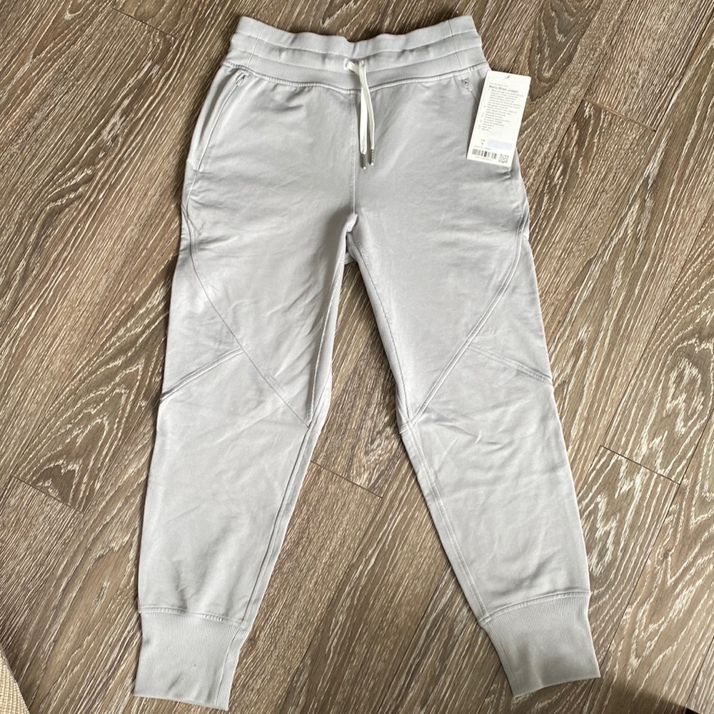 Lululemon Metro Miles Jogger size 8